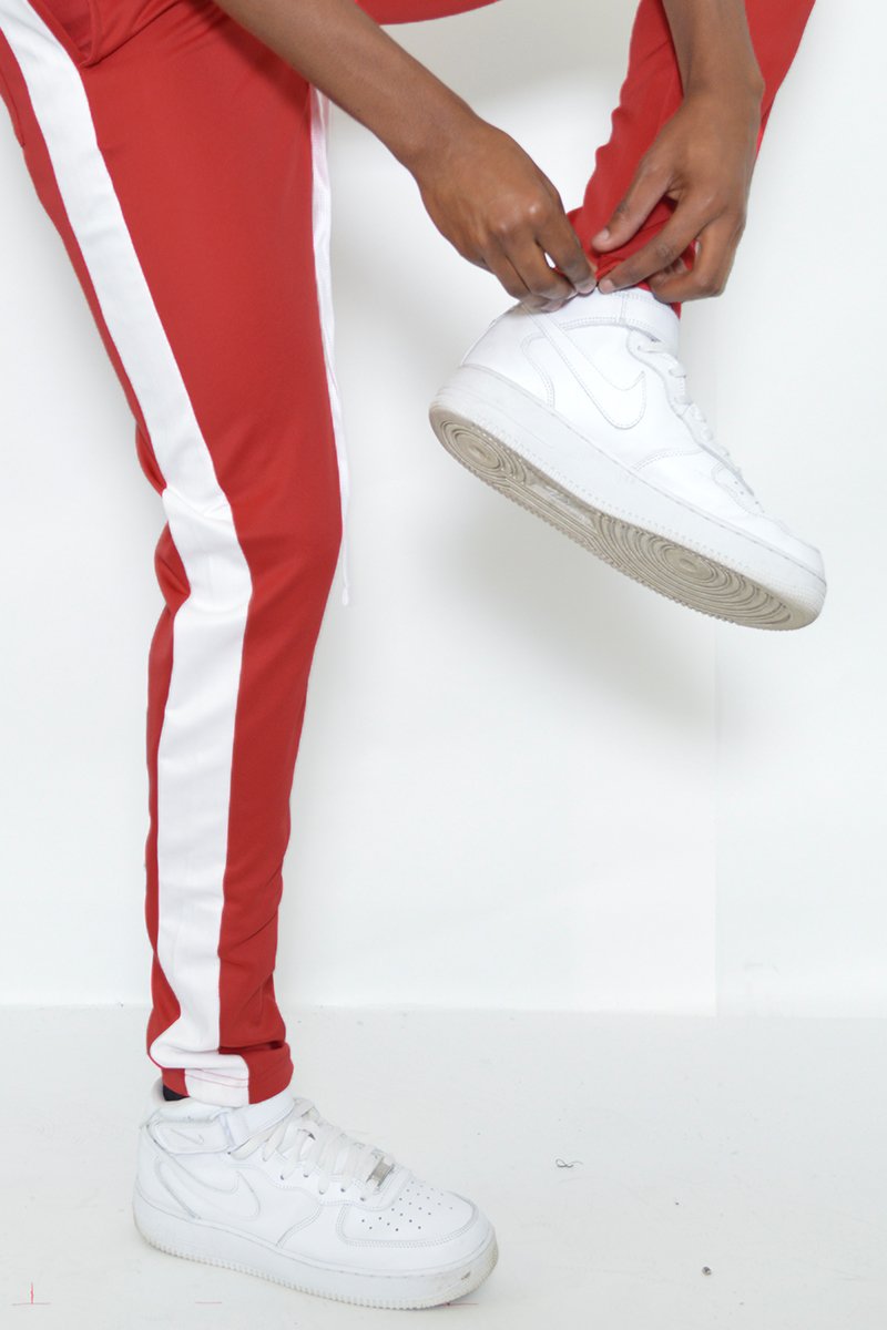 CLASSIC SLIM FIT TRACK PANTS