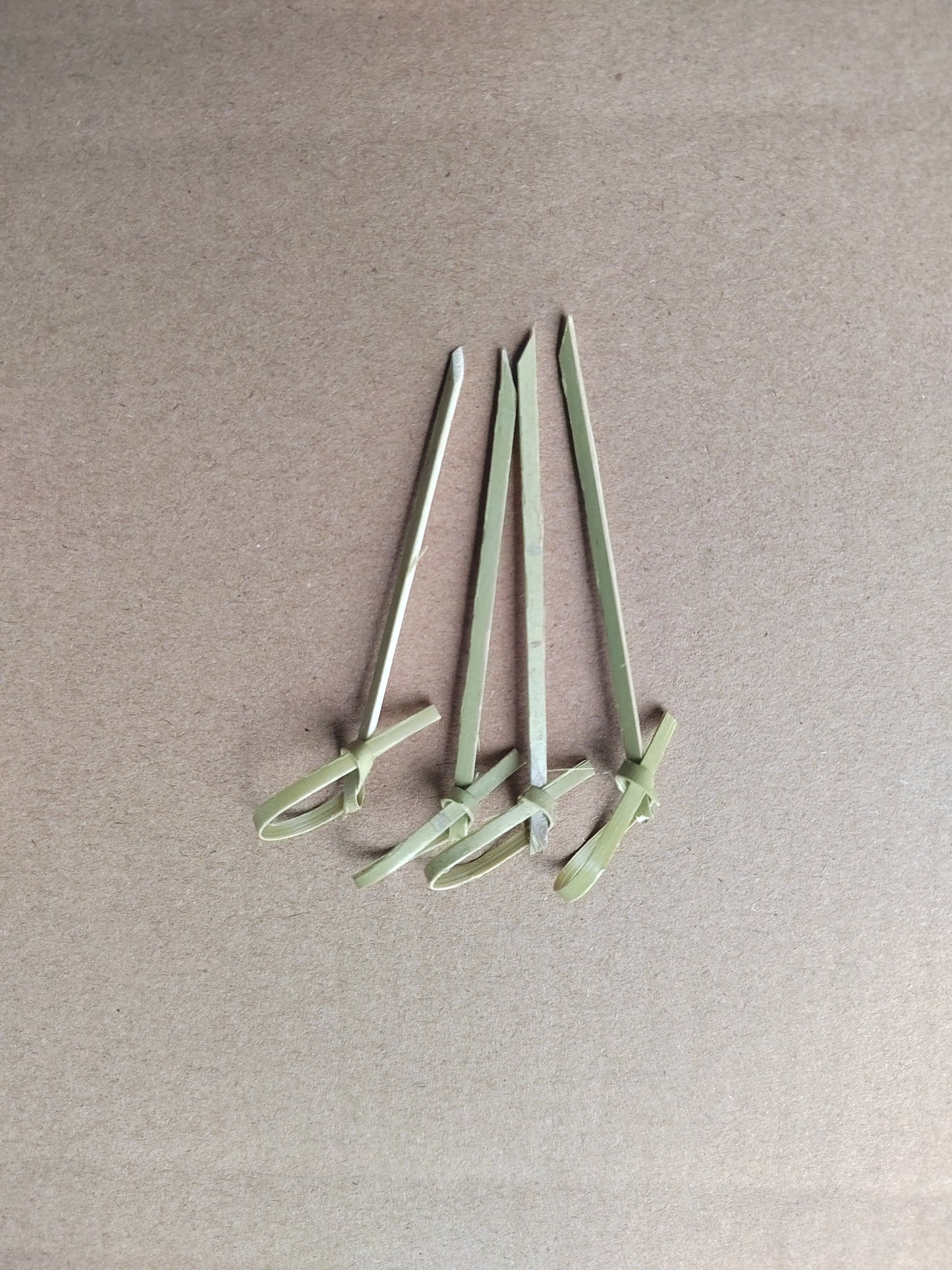 2.4-Inch Knotted Bamboo Picks, 100 Count