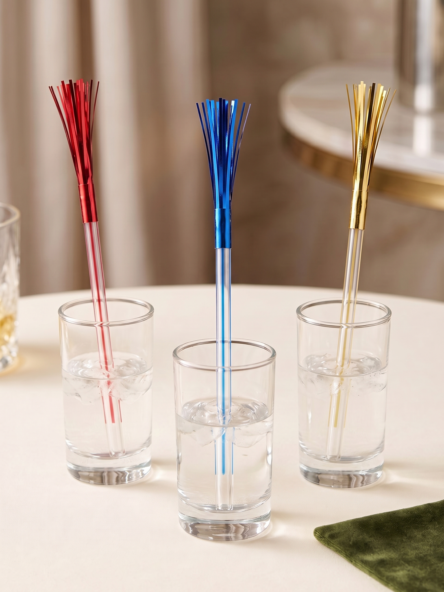 Short Frill Drinking Straws, 100 Count — Primary use scene (2 of 8)